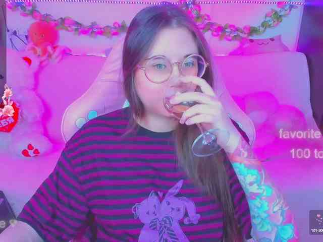 LoliSuccub webcam