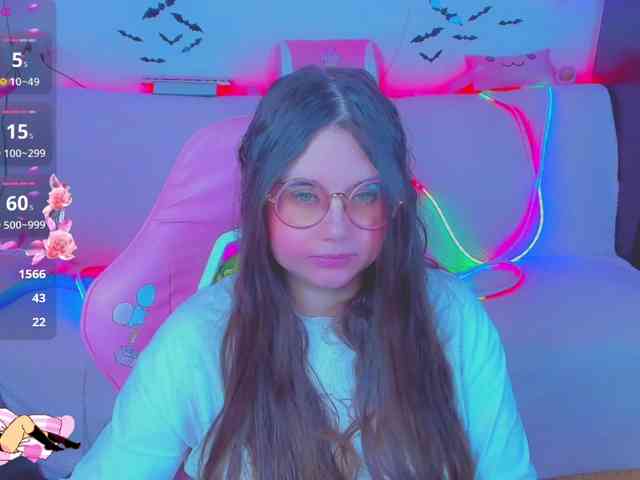 LoliSuccub webcam