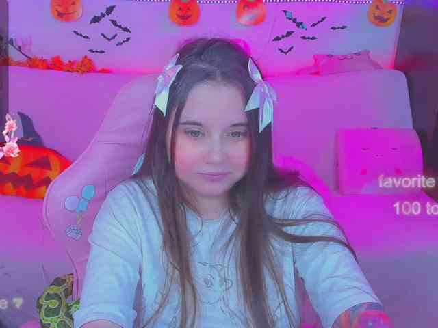 LoliSuccub webcam