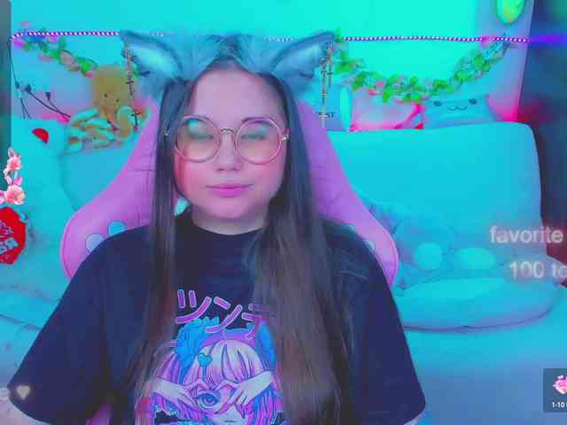 LoliSuccub webcam