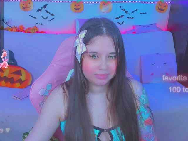 LoliSuccub webcam