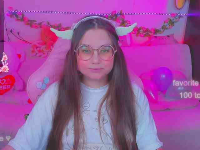LoliSuccub webcam