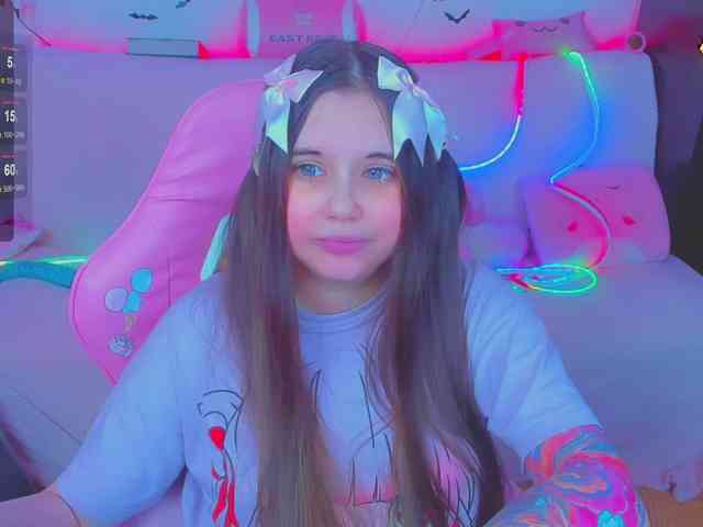 LoliSuccub webcam