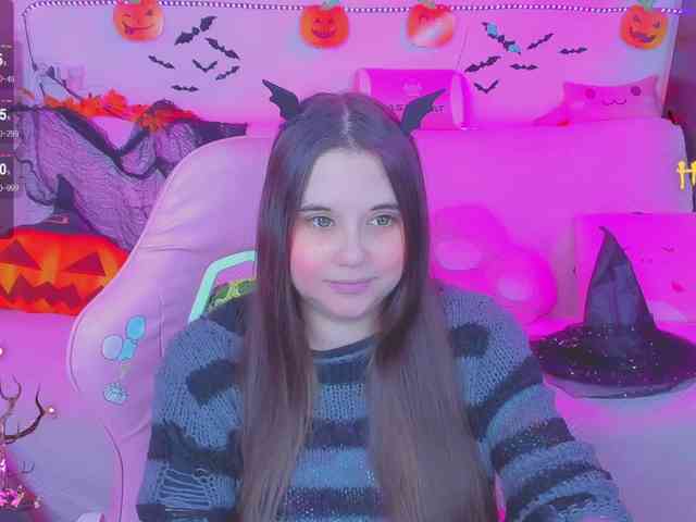 LoliSuccub webcam