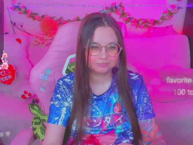 LoliSuccub webcam