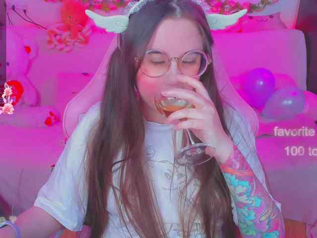 LoliSuccub webcam