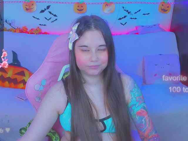 LoliSuccub webcam