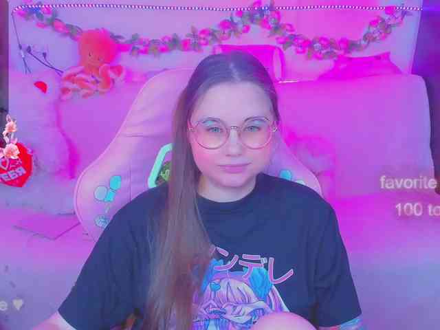 LoliSuccub webcam