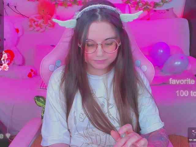LoliSuccub webcam