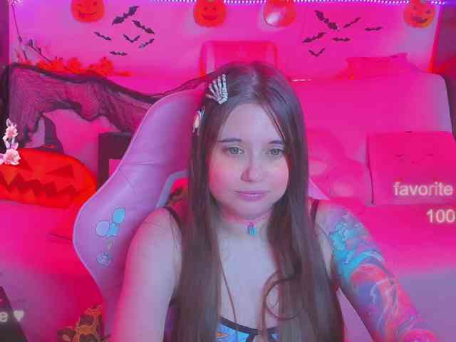 LoliSuccub webcam
