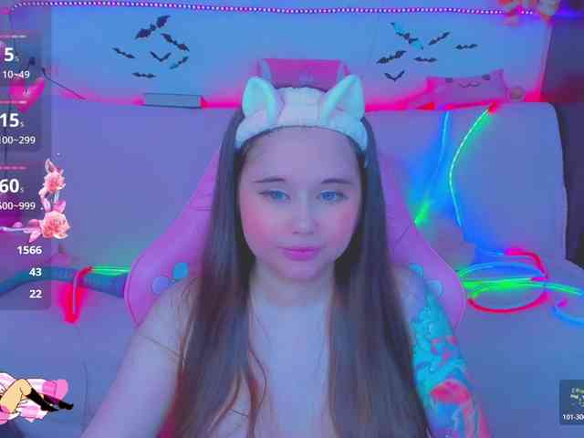 LoliSuccub webcam
