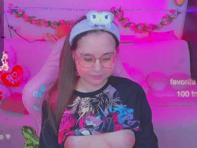 LoliSuccub webcam