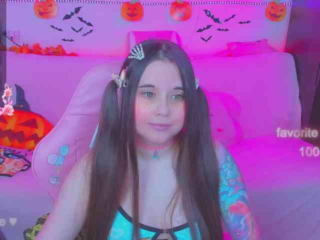 LoliSuccub webcam