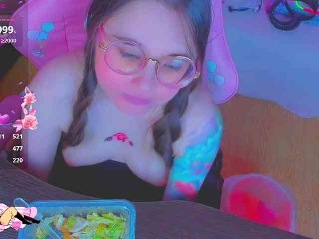 LoliSuccub webcam