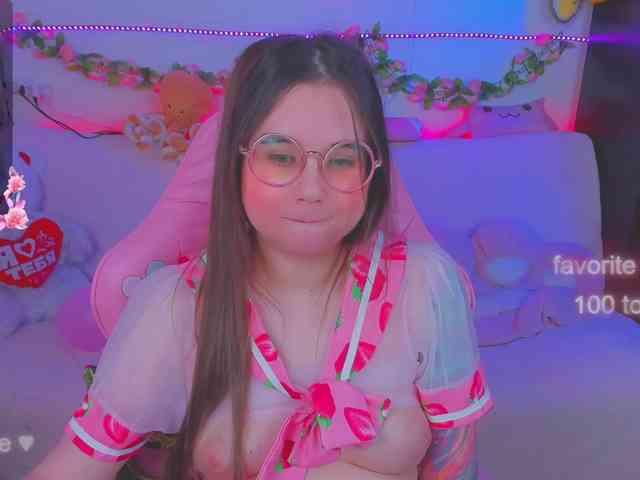 LoliSuccub webcam
