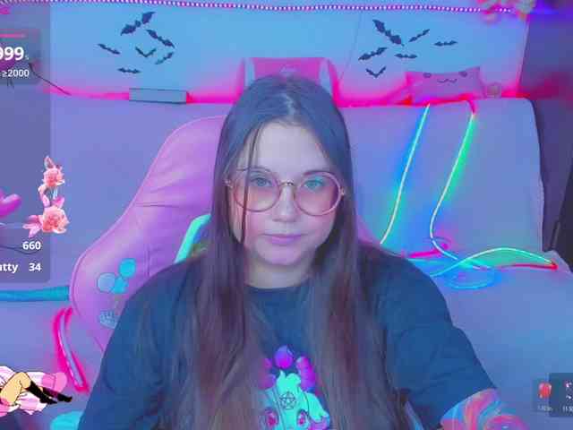 LoliSuccub webcam