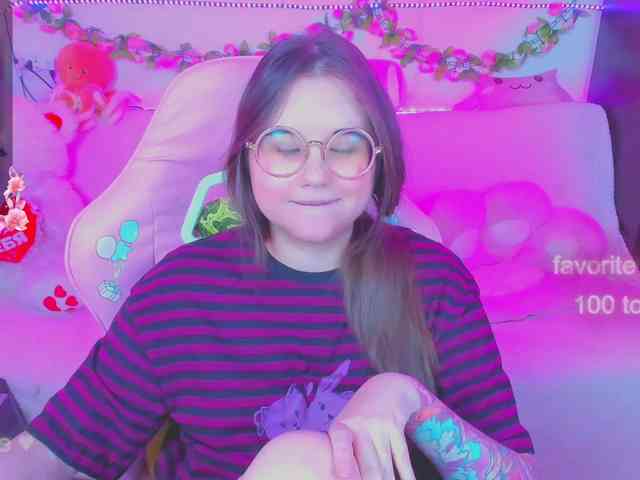 LoliSuccub webcam