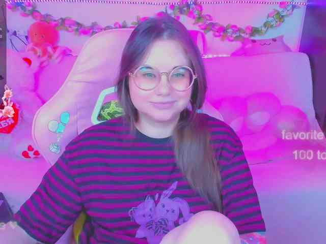 LoliSuccub webcam