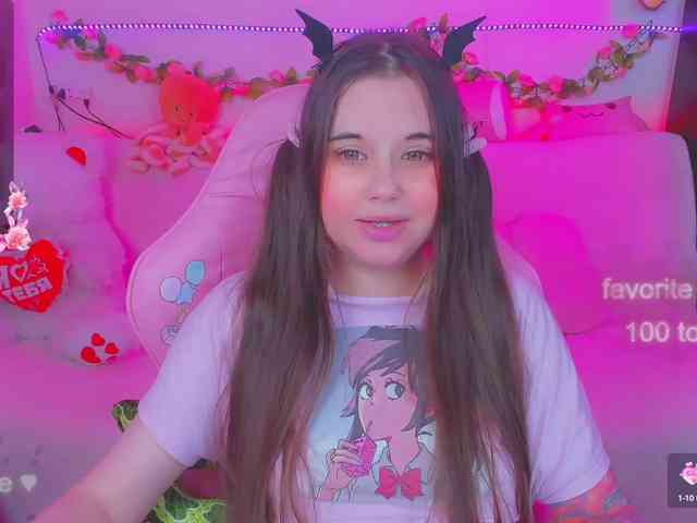 LoliSuccub webcam