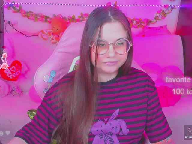 LoliSuccub webcam