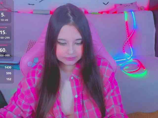 LoliSuccub webcam