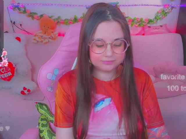 LoliSuccub webcam