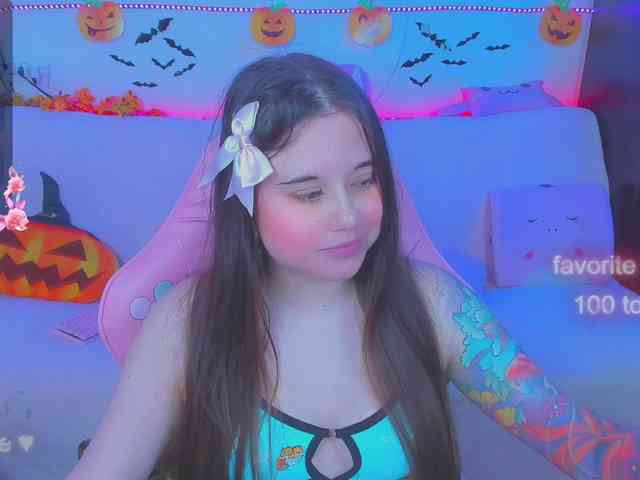 LoliSuccub webcam