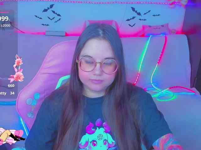 LoliSuccub webcam