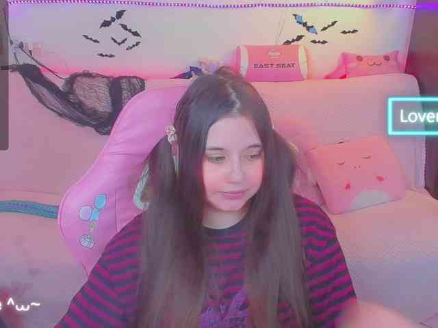 LoliSuccub webcam