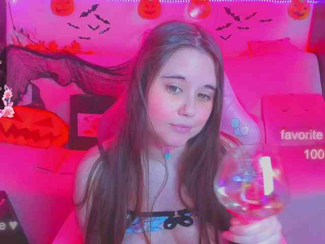 LoliSuccub webcam