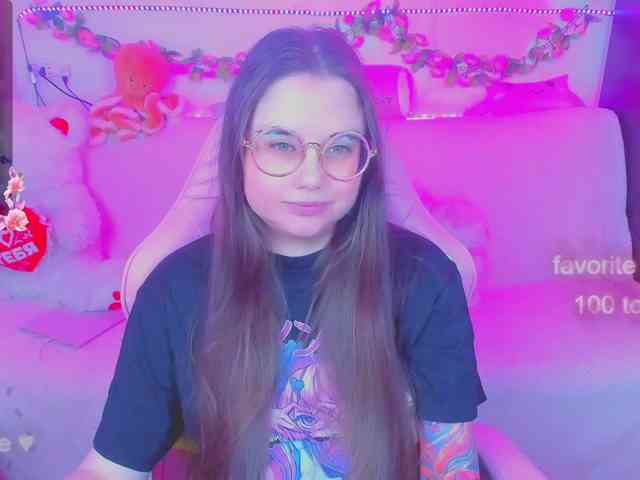 LoliSuccub webcam
