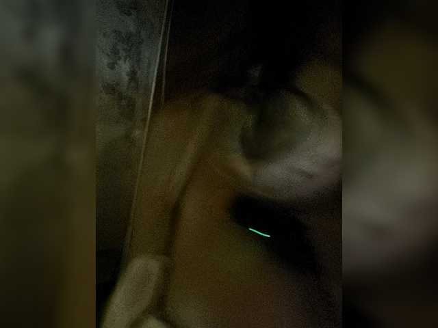 karolfox's BongaCams show and profile