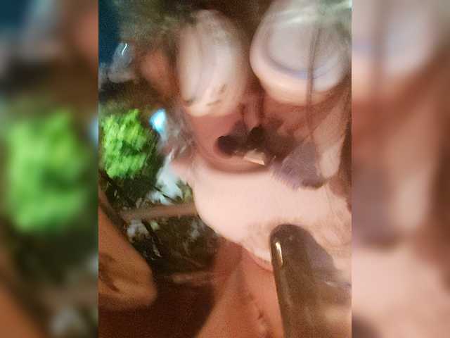 karolfox's BongaCams show and profile