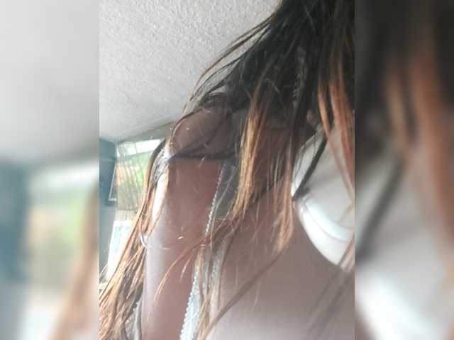 karolfox live cam profile