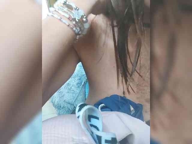 karolfox Live Webcam on BongaCams