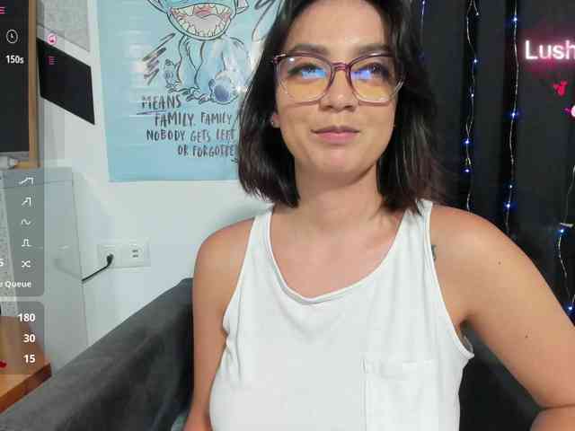 Alice_Rose webcam