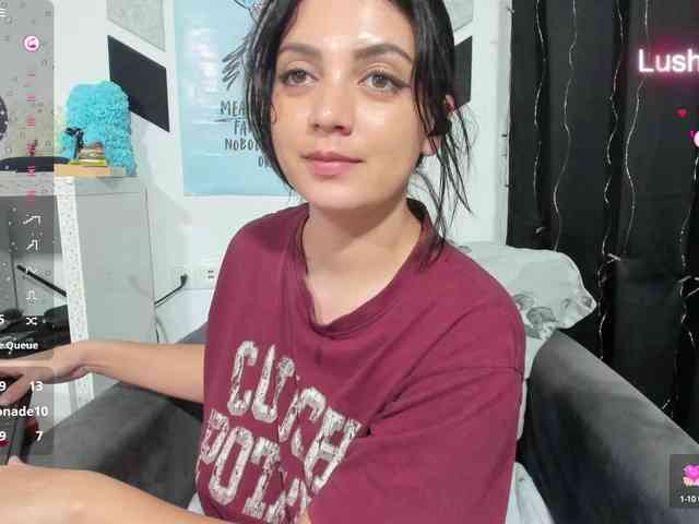 Alice_Rose webcam