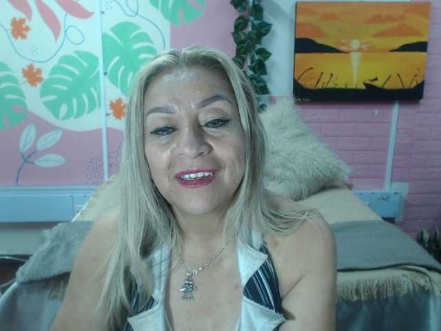 valeria-sexy webcam bongacams model stream image