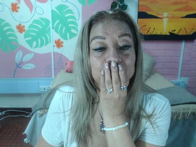  valeria-sexy chat room