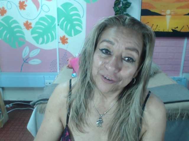 valeria-sexy webcam bongacams model stream image