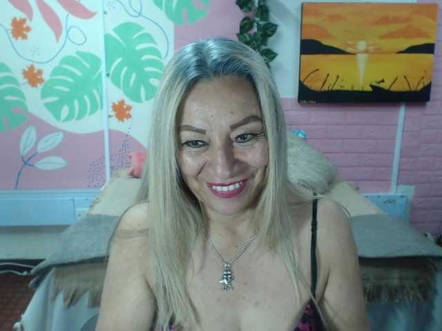 valeria-sexy webcam bongacams model stream image