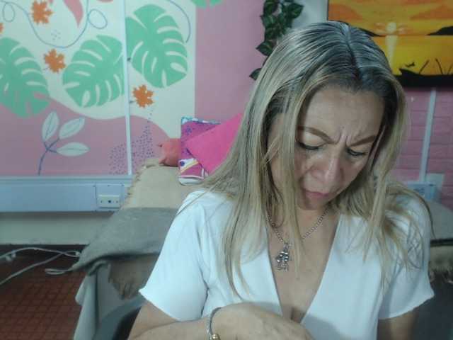 valeria-sexy from BongaCams is Freechat