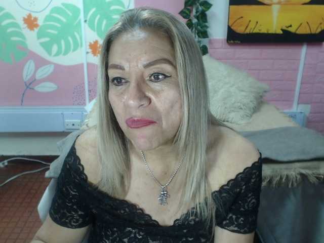 valeria-sexy webcam bongacams model stream image