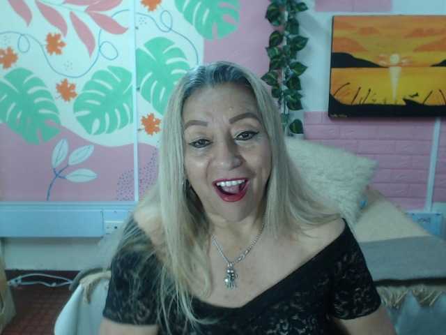 valeria-sexy webcam bongacams model stream image