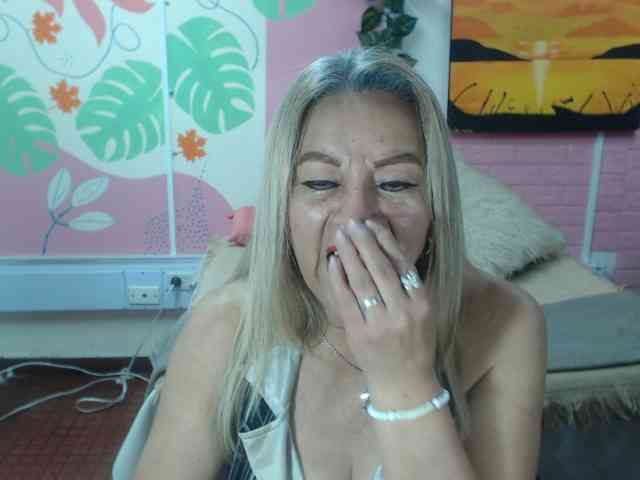 valeria-sexy webcam