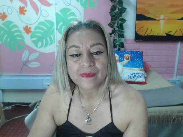 valeria-sexy valeria-sexy