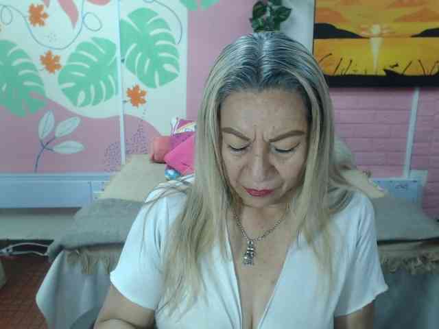valeria-sexy webcam