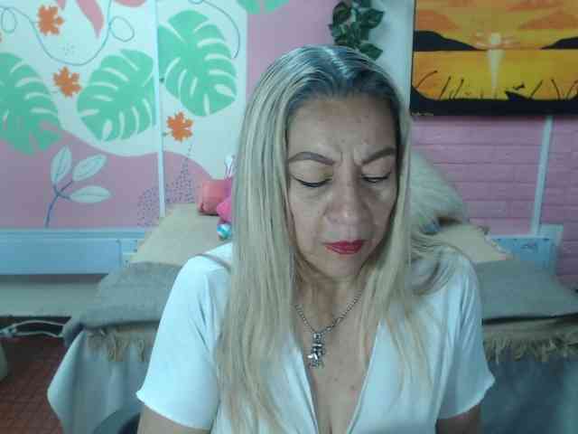 valeria-sexy webcam