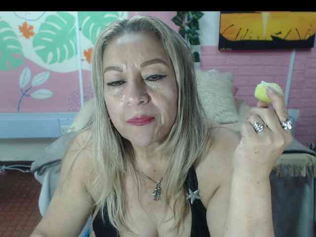 valeria-sexy webcam
