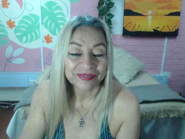 valeria-sexy webcam